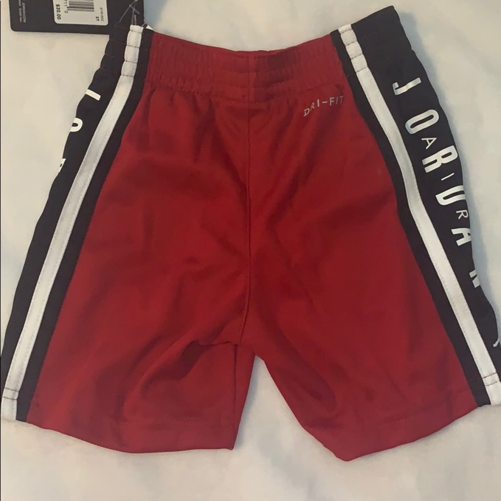 ⭐️HP⭐️ [ Air Jordan] Red Gym Shorts Dri-Fit NWT 3T - Picture 4 of 5